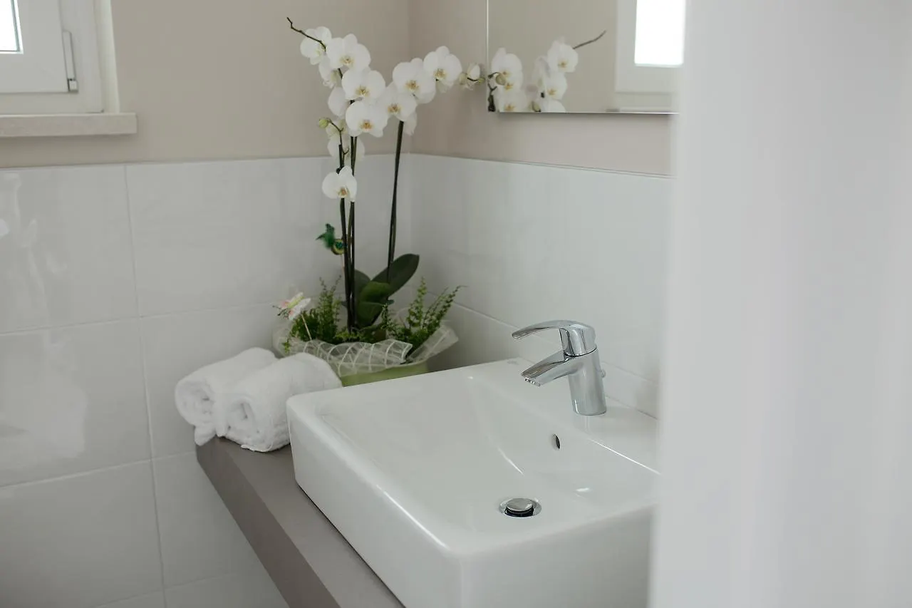 Menta E Rosmarino Rooms Lazise Italy