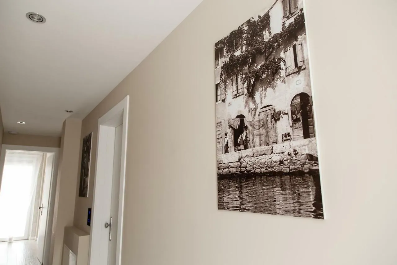 Menta E Rosmarino Rooms Lazise 0*,  Italy