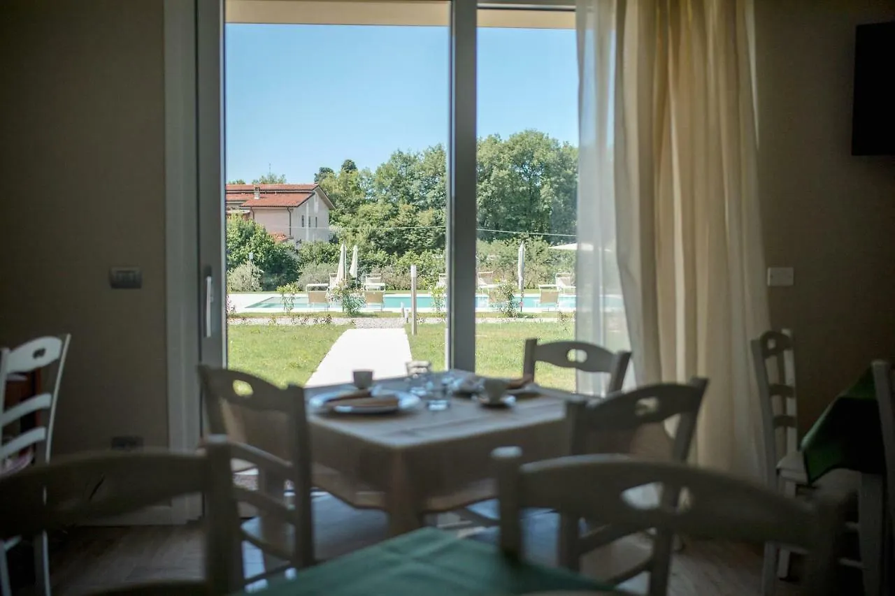 Menta E Rosmarino Rooms Lazise 0*,  Italy